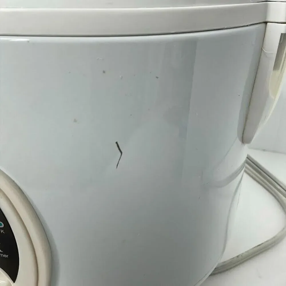 Aroma 8 Cup Cooked 2Qt  Cool Touch Rice Cooker & Food Steamer Model ARC-614BP